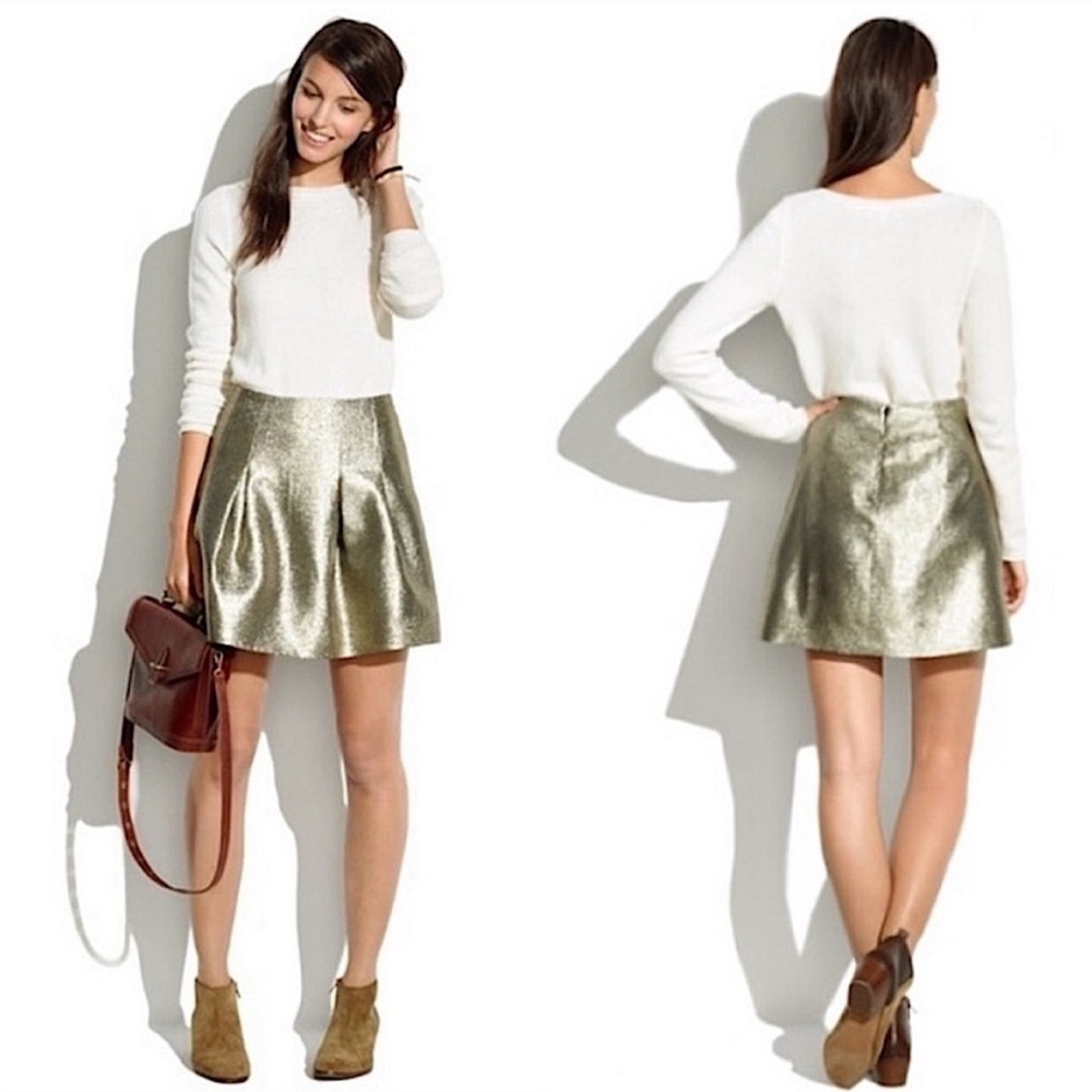Madewell gold shiny metallic mini skirt with pleats size 4